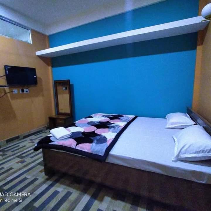 Monirams Inn. Казиранга Экстерьер фото